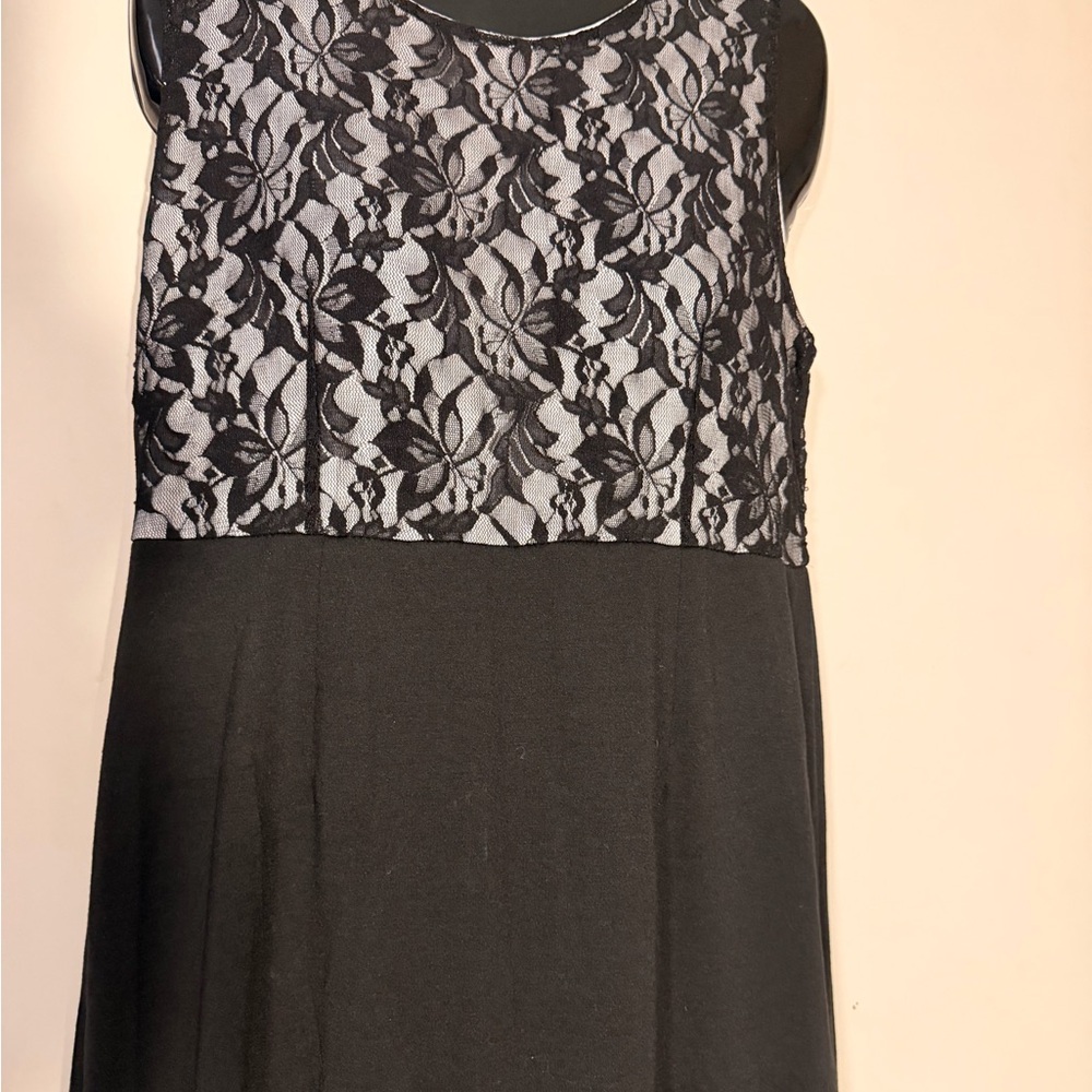 Sleeveless Black Lace Midi Dress